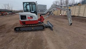 Excavadoras Compactas Usadas Ta.keu.chi TB350R de Alta Eficiencia y Construcción Duradera con Motor Kubota y Bomba HYDAC en Venta - Product Image 6