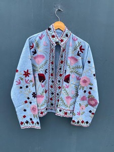 Chaqueta de terciopelo hecha a mano, abrigo bordado floral, estilo bohemio Suzani, prendas de vestir exteriores para festivales, Chaqueta de algodón de invierno Boho Hippie Suzani - Product Image 4