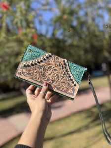 New Arrival Hand Tooled Carving Leather Wallet Clutch Phone Case Stylish Multi Uses Wallets Turquoise <b>Colour</b> Wallet for Women - Product Image 2