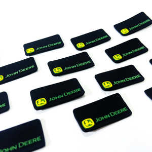 Parches personalizados con logotipo de goma en relieve | Fábrica de insignias de silicona y PVC - Product Image 1