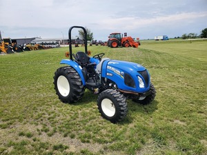 Mini Tractor Usado Barato Holland Boomer 47 4WD 2014 de 50 HP para Uso Agrícola con Inspección en Video - Product Image 4