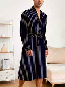 Batas de dormir para hombre de satén de seda 100% simples y suaves, batas de baño de seda personalizadas de verano de alta calidad con logotipo personalizado. - Product Image 6