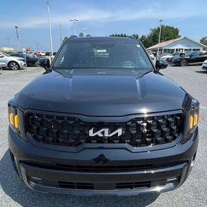 Vehículo Familiar SUV Grande de 3 Filas, Modelo 2024 Usado, Premium, Gasolina, Automático, en Venta, Exterior Negro, Sin Accidentes - Product Image 1