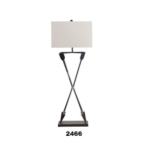 Lámpara de mesa con diseño de Cruz de metal negro con fuente de alimentación eléctrica de pantalla de tambor para uso en el hogar, sala de estar y oficina - Product Image 1