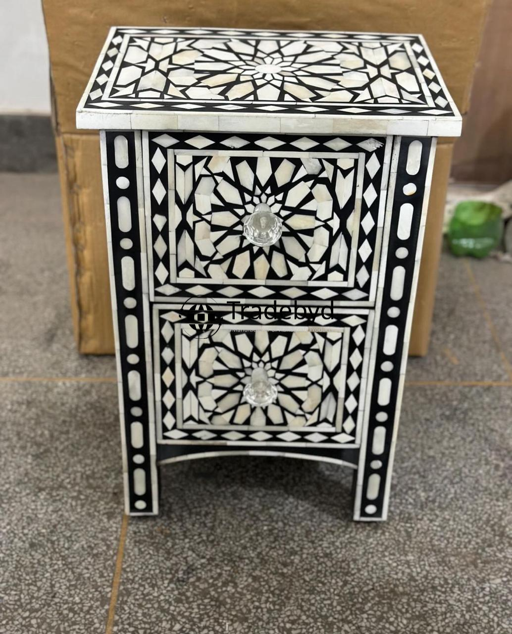 Available in different Colors