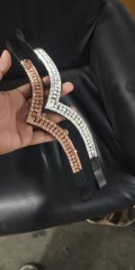 ROYAL INTRNATIONAL OEM - Diadema de Cuero Hecha a Mano, Duradera y Personalizada, en Forma de V, de Cinco Filas, para Caballos, Proveniente de Uttar Pradesh, India, en Venta - Product Image 5