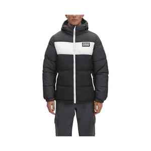 OEM y ODM Fabricante de chaquetas acolchadas GAA en Pakistán Pedidos personalizados al por mayor para clubes, escuelas y clientes internacionales - Product Image 2