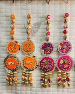 Tenture murale traditionnelle faite à la main pour Diwali Pooja Shubh Labh Ganesh et symboles de bon augure décor à la maison - Product Image 2