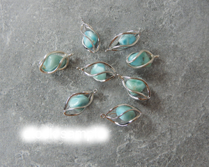 Pendentif en argent vintage fait à la main 10-15mm Trillian Cut Labradorite Gemstone Bezel Gold pour la fabrication de bijoux-Colliers Bracelets - Product Image 2