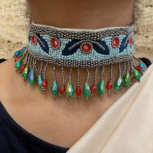 Elegante collar de cuentas bordadas con hilo de alta calidad, collar de cuentas bordadas coloridas con hebras de cuentas en capas - Product Image 2