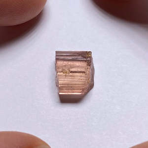 Cristal de tourmaline naturelle du Congo en vrac - Product Image 3