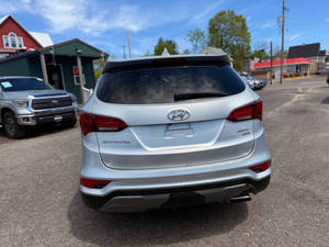 Voiture d'occasion de qualité et abordable, Hyundai Santa Fe 2017, conduite à gauche - Product Image 6