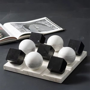 Juego de Tres en Raya de Mármol Hecho a Mano de Lujo, Diseño Art Deco, Juego de Mesa Decorativo XO, Piedra de Origen Indio, Decoración para el Hogar, Juego de Mesa - Product Image 1