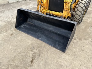 รถตักล้อยางขนาดเล็ก JCB 1CX พร้อมอุปกรณ์ขุดดิน สำหรับงานก่อสร้างและฟาร์ม รวมเครื่องยนต์ มอเตอร์ ปั๊ม ลูกปืน เกียร์ 3.4 นิ้ว น้ำหนัก 2000 กก. - Product Image 2