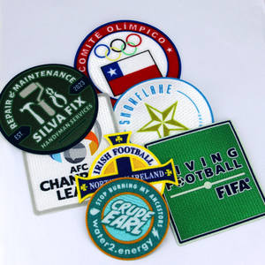 Parches Tejidos de Fútbol Personalizados con Bordado de Flores y Alfabeto, Lona Ecológica para Chaquetas y Mochilas, Servicio OEM para Coser - Product Image 5