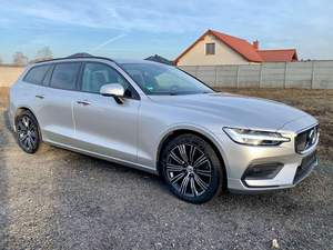 <span class=keywords><strong>Auto</strong></span> Usate Volvo <span class=keywords><strong>V60</strong></span> del 2022 in Ottime Condizioni, Benzina, Cambio Automatico, 4 Cilindri, Euro 6, 5 Posti, 163 CV, Pronte per la Spedizione in Tutto il Mondo - Product Image 6