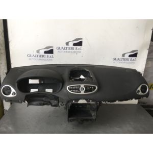 TABLEAU DE BORD SANS AIRBAG PASSAGER RENAULT Clio Série 8200796281 (04>08) - Product Image 1