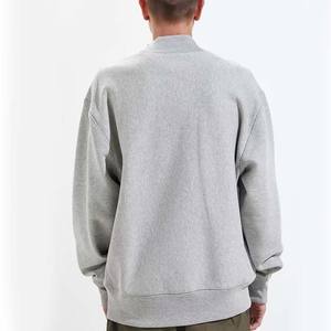 Sweat-shirt unisexe à col rond bleu pour l'hiver - Polaire léger Brodé et imprimé numériquement Teint uni Personnalisable - Product Image 5