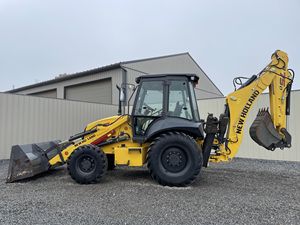 New Holland B75D Tractor Loader Tractopelle Cab w/HVAC, 4x4, Extenda-hoe - Product Image 2