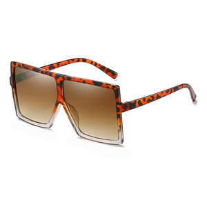 Lunettes de soleil carrées rétro vintage pour femmes et hommes, lunettes de soleil surdimensionnées tendance, mode, fête - Product Image 1