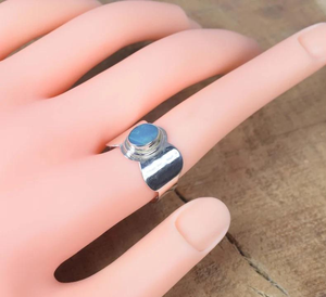 แหวนโอปอลเอธิโอเปียสีน้ำเงินธรรมชาติ ทำด้วยมือ เงินแท้ 925 เครื่องประดับพลอยสำหรับผู้หญิง ของขวัญวันเกิดเดือนตุลาคม ของขวัญวันครบรอบ - Product Image 4