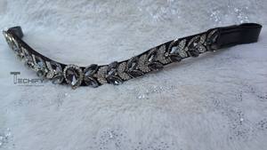 Fronture de cheval en strass de cristal faite à la main avec cuir noir, accessoire d'équestre scintillant - Product Image 5