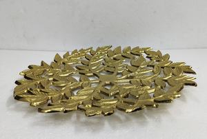 Bandeja de servicio de martillo chapada en oro moderna, bandeja de servicio decorativa de lujo hecha a mano clásica única para Hotel con estilo antiguo personalizada - Product Image 5