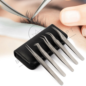 Juego de 5 Pinzas para Extensión de Pestañas Plateadas Hechas a Mano, las Más Vendidas, del Mejor Proveedor, de Beauty Concept International - Product Image 3