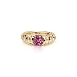 Anillo de Turmalina Rosa con Corte Cojín - Joyería Fina y Delicada con Incrustaciones - Product Image 1