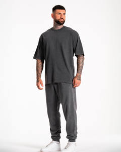 T-shirt et pantalon de survêtement noirs brodés à l'acide avec logo personnalisé survêtement en molleton de coton vêtements de sport et de gym pour hommes pantalons et pantalons pour hommes - Product Image 1