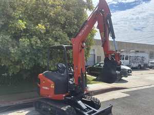 Miniexcavadora KX030-4 2024: Potencia Eficiente en un Diseño Compacto - Product Image 2