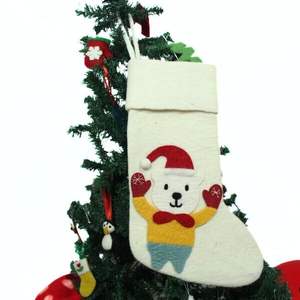 Chaussette de Noël traditionnelle en feutre, décoration artisanale, 100% laine de Nouvelle-Zélande pure, chaussette de Noël en feutre - Product Image 3