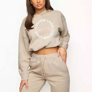 Chándal de invierno personalizado de alta calidad OEM para mujer, conjunto de 2 piezas, Top corto con capucha y pantalones de chándal, chándal en blanco para correr para mujer - Product Image 2