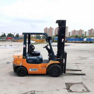 Montacargas Diésel Usado de 3T para Trabajo Pesado con Motor Diésel, Altura de Elevación de 6m, Estructura de Tres Puertas - Product Image 3