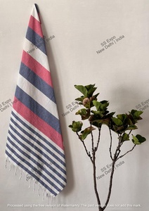 Serviette turque à motif rayé en coton biologique de qualité supérieure Serviette de plage de luxe à séchage rapide avec une grande absorption pour une utilisation au bain - Product Image 2