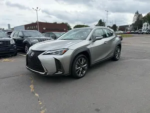 Lexus UX 250h F Sport 2021, Automático, Volante a la Izquierda, Interior de Cuero Claro, Camioneta 4x4 con Neumáticos R19 y Cámara Trasera - Product Image 4