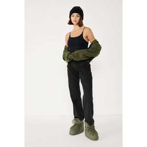 Chemise décontractée pour femme avec logo brodé, col à volants, décoration 3D, manches courtes, taille XL, coupe ajustée, haut en tricot - Product Image 2