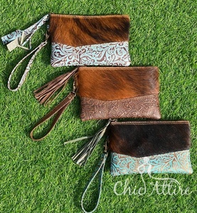 Bolso de mano de cuero de vaca real, monedero, cartera marrón, parches occidentales tallados, pelo en piel oculta, bolso de mano de cuero - Product Image 1