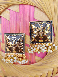 ต่างหูห้อยประดับมุกเทียมแบบกุงกรู งานมีนาคารี สีเขียวอมฟ้า ชุบทอง เงินเยอรมัน ดีไซน์เนอร์ ผลิตจากทองเหลืองคุณภาพพรีเมียม - Product Image 3