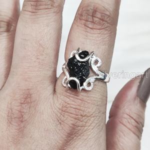 Bijoux en pierre brute Bague pour femme Tourmaline noire naturelle Pierre précieuse Octobre Pierre de naissance Hippie Bague en fil Bague en argent sterling 925 - Product Image 2