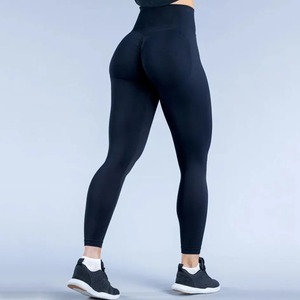 Leggings de entrenamiento de satén de cintura alta para mujer Leggings de yoga elásticos con logotipo personalizable - Product Image 4