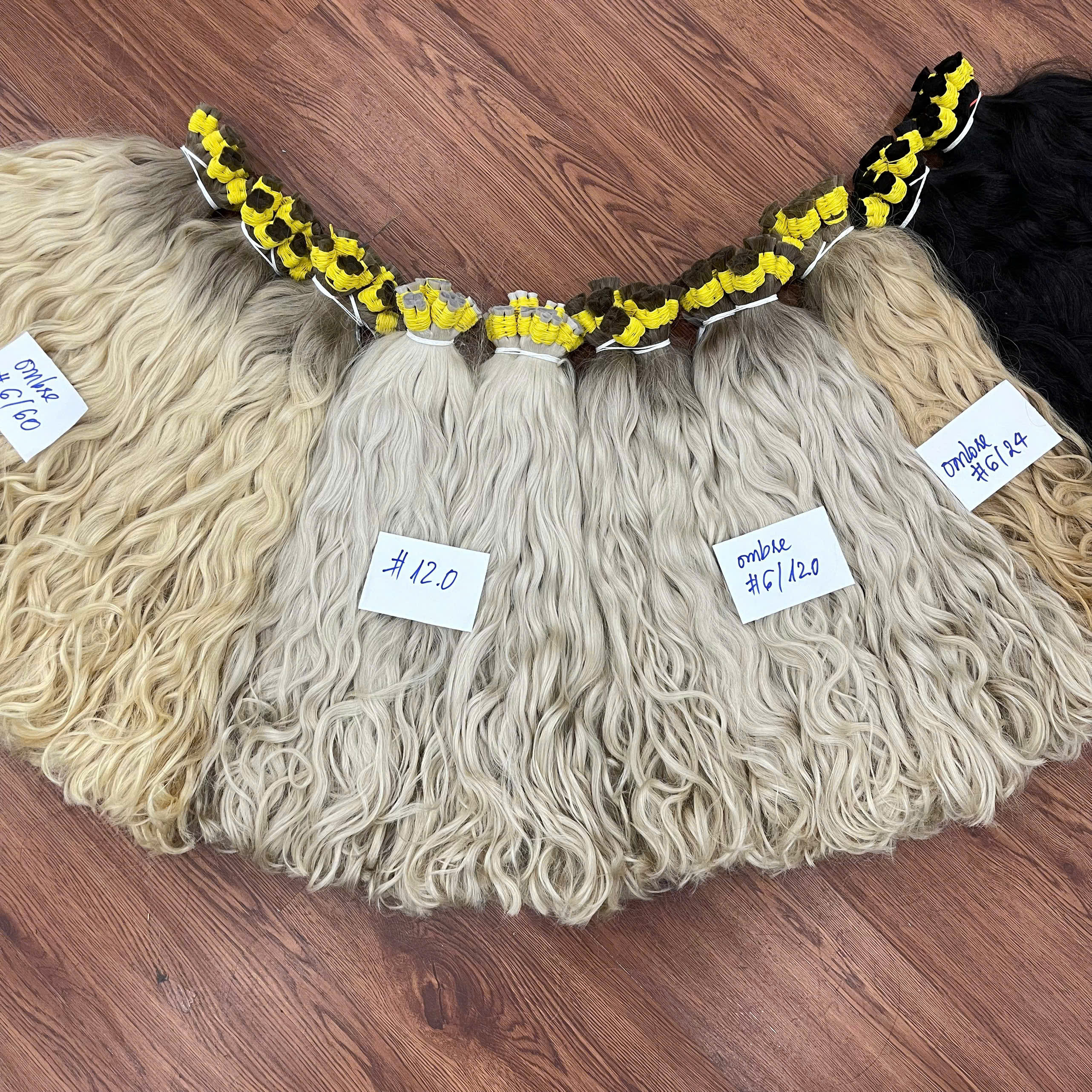 ผมสีบลอนด์