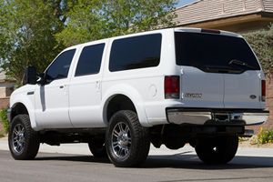 Ford Excursion XLT 4x4 2004 en Buen Estado - Product Image 4