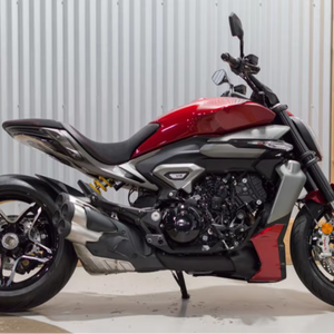 2026 Líder en subastas comerciales, XDiavel V4 Rojo Intenso, Listo para enviar - Product Image 1