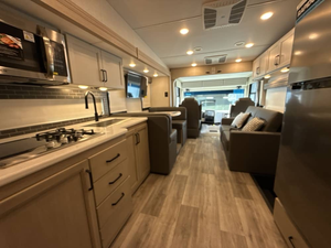 Nuevo 2027 T-h-o-r O-u-t-l-a-w W-i-l-d W-e-s-t 38K - Product Image 3