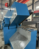 Cisaille hydraulique à crocodile pour la découpe de barres d'acier et de profilés métalliques, idéale pour le recyclage des métaux ferreux