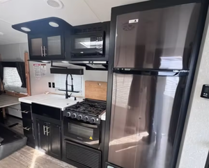 El mejor!! Remolque de Viaje Usado 2021 2022, Remolque para Transportar Vehículos Recreativos, CHEROKEE GREY WOLF 26RR, Remolque de Viaje Forest Rivers, Autocaravanas - Product Image 3