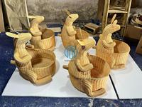 Adorable panier pour enfant en jacinthe d'eau tressée à la main pour le rangement des jouets et la décoration de la chambre d'enfant