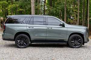 Sedán Deportivo Turbo AWD Serie 7 2024, Bajo Kilometraje, Automático, Asientos de Cuero, Volante a la Izquierda, Techo Panorámico Oscuro, R18 - Product Image 5