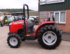 Tractor de Jardín Massey Ferguson MF1740 de 70HP, Probado y con Video Incluido - Product Image 3